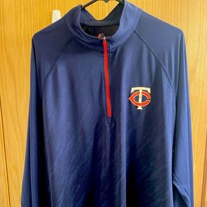 Minnesota Twins Majestic long sleeve quarter zip, Large